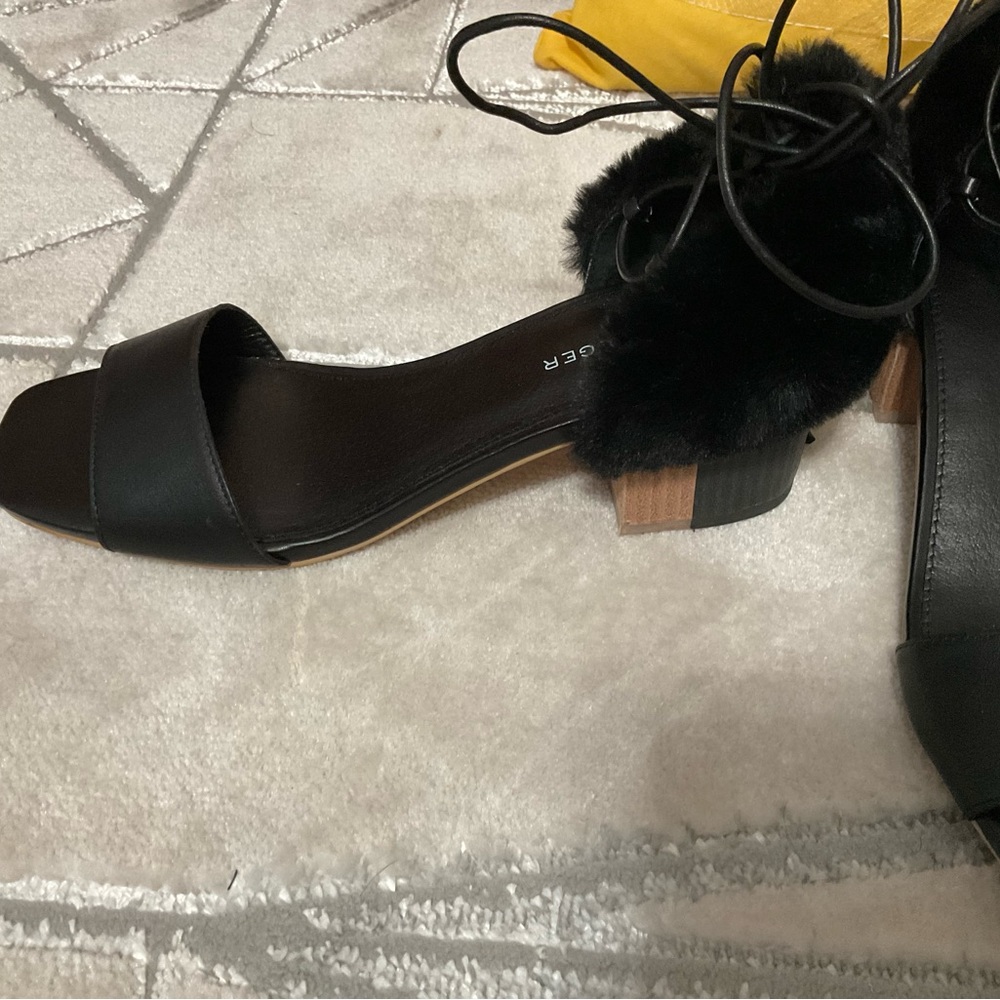 Faux fur sandals